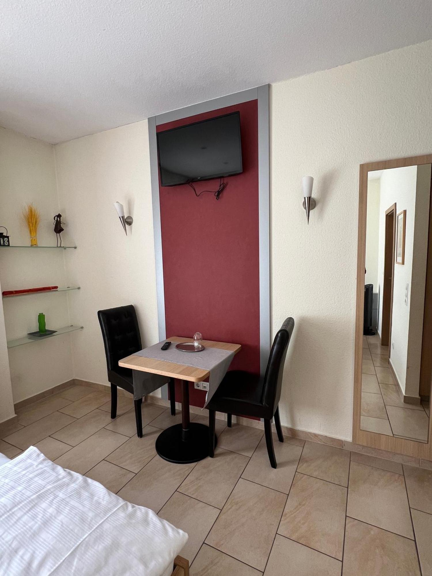 Pfaelzer Hof Hotel 3*